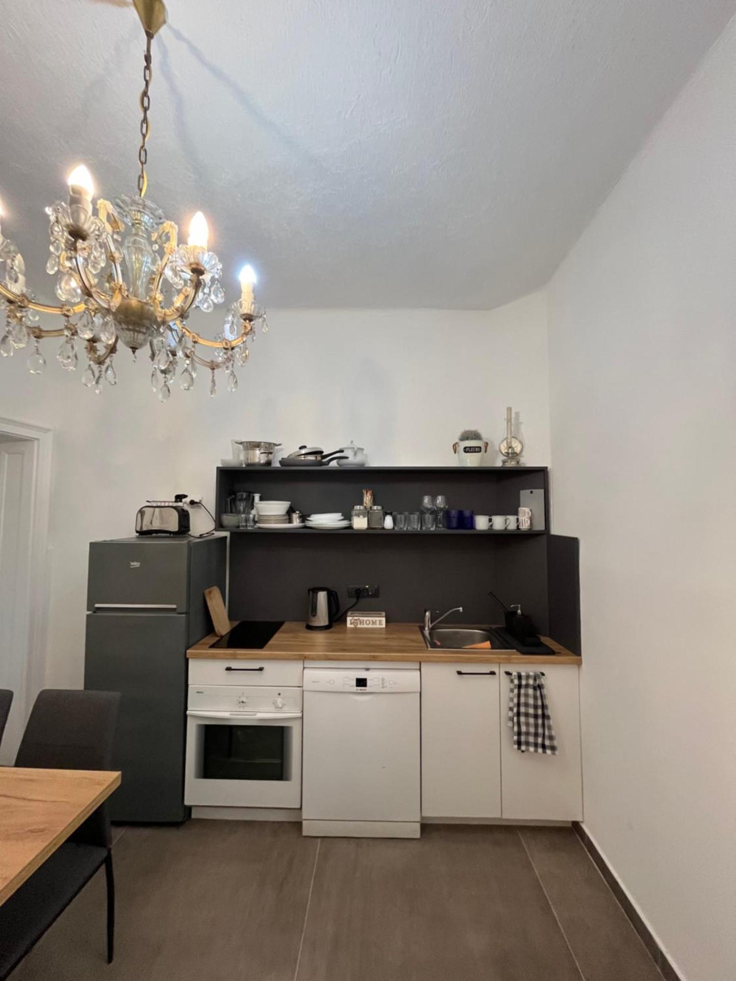 Two Bedroom Apartment Near Slavija Square Belgrád Kültér fotó