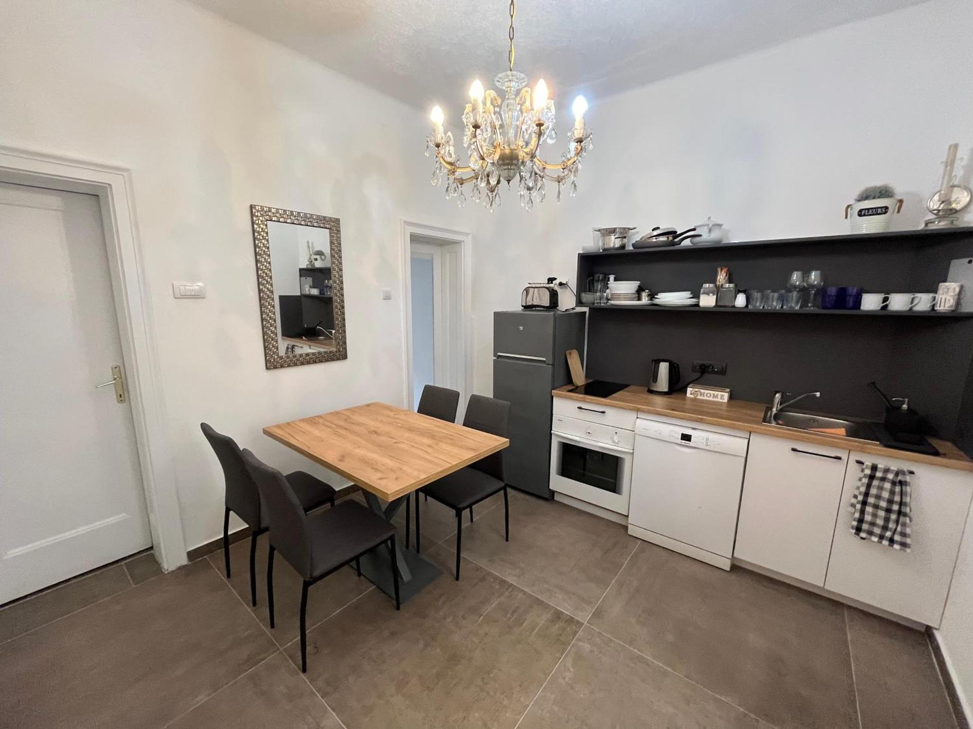 Two Bedroom Apartment Near Slavija Square Belgrád Kültér fotó